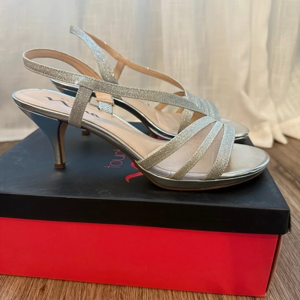 Nina Noralee Silver Strappy Sandals Heels Sparkles 8.5 Leather Slingback Formal